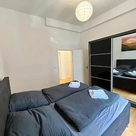 Apartment Moderner Altbau Im Szeneviertel *